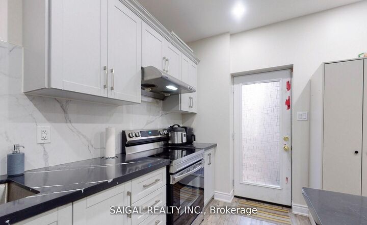 Property Photo: 106 Portch Gate Basement ON L9T 6Z8