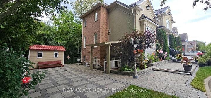 Property Photo:  25 Fawnridge Trail Bsmt  ON M1C 4Y9 