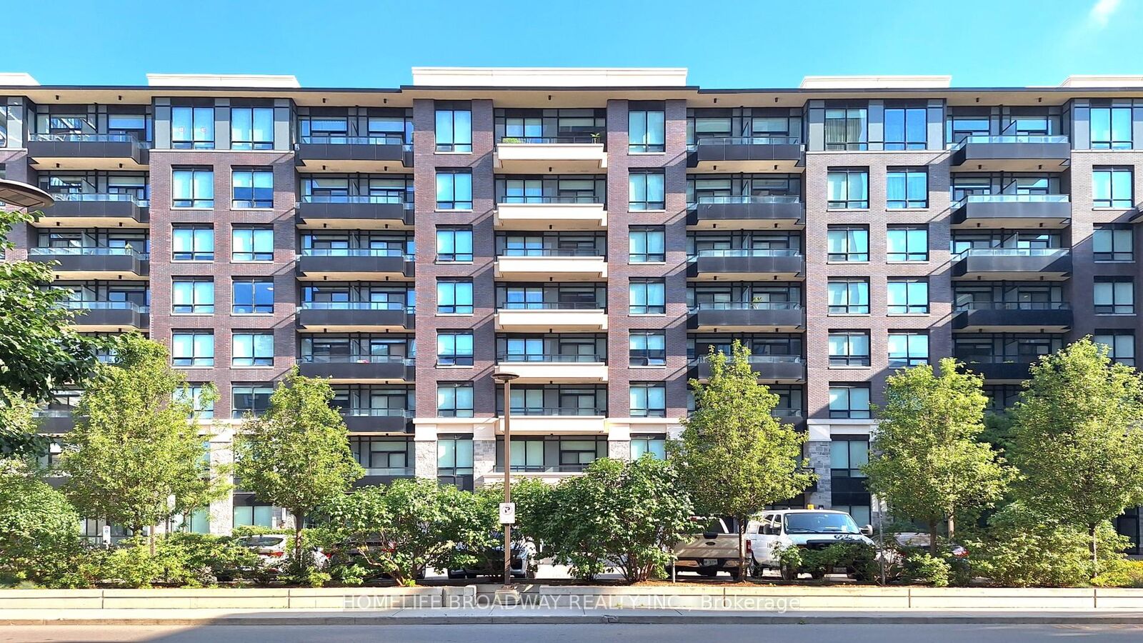 Photo de la propriété:  25 Water Walk Drive 615  ON L6G 0G3 