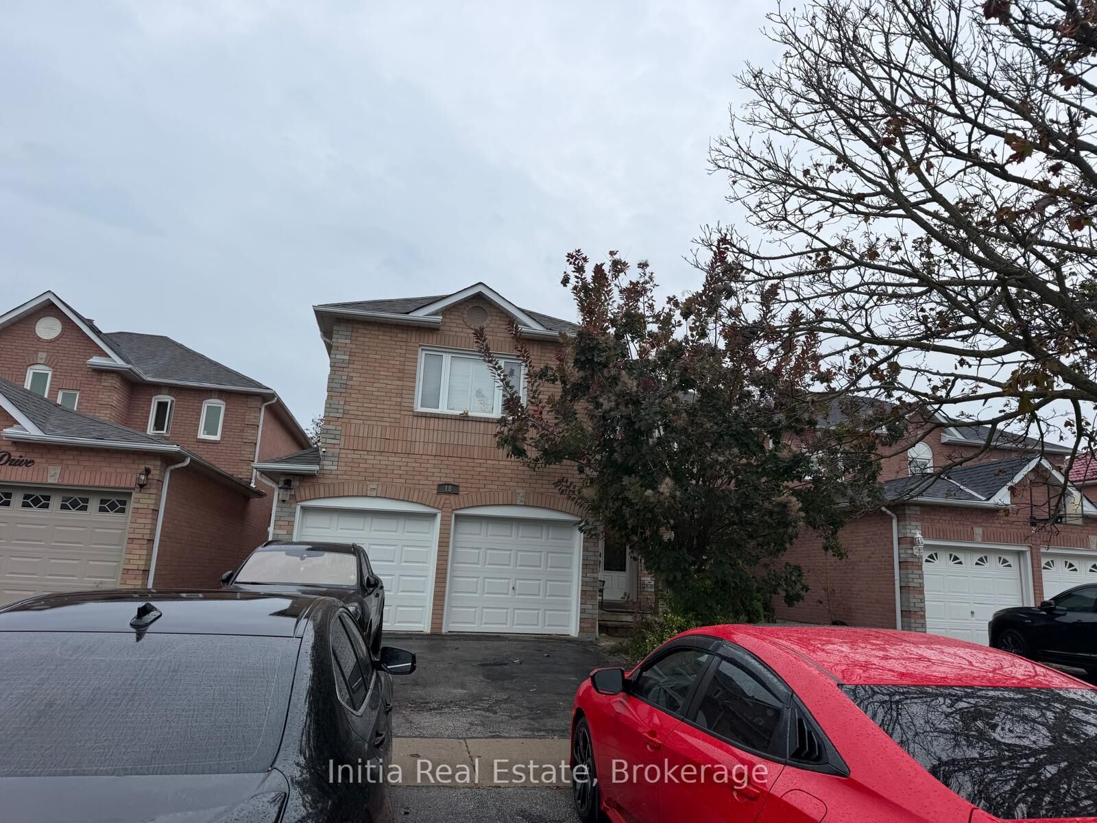 Property Photo:  18 Harkins Drive  ON L1T 3T6 
