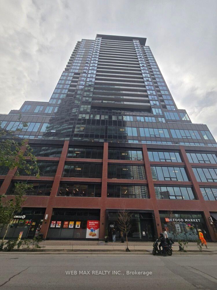 Property Photo:  135 East Liberty Street 2413  ON M6K 0G7 