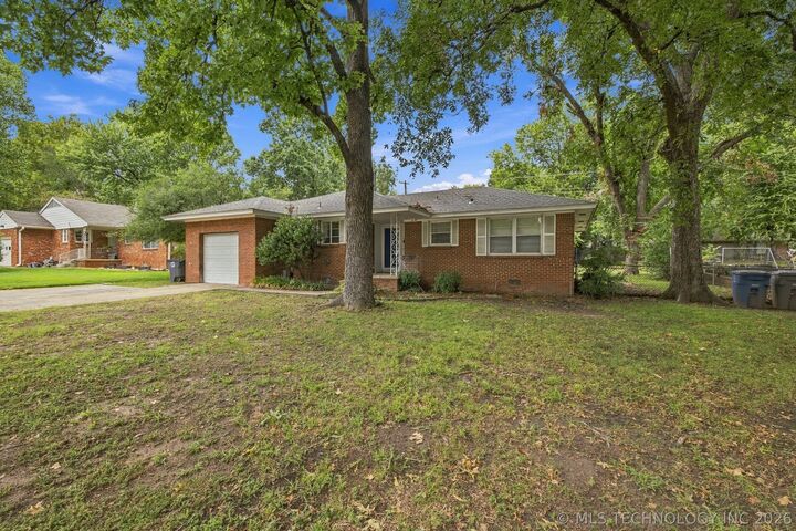 Property Photo:  2519 E 56th Street  OK 74105 
