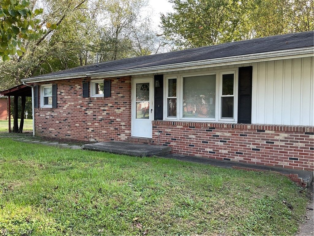 Property Photo:  119 Circle Drive  WV 26164 