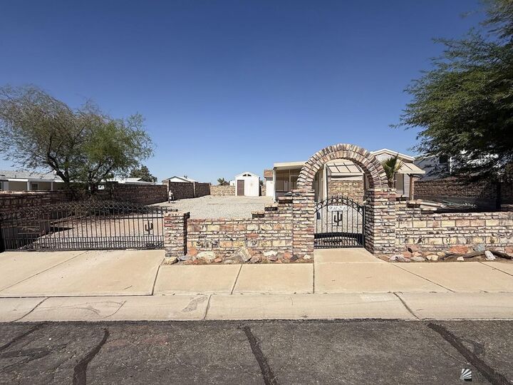 Property Photo: 9626 E 34 Pl AZ 85365
