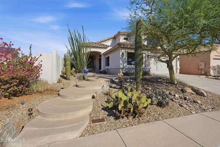 Property Photo: 16655 S 3rd Place AZ 85048