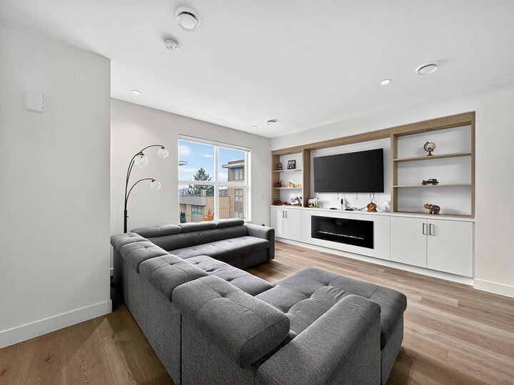 Property Photo:  12585 104A Avenue 30  BC V3V 0G7 