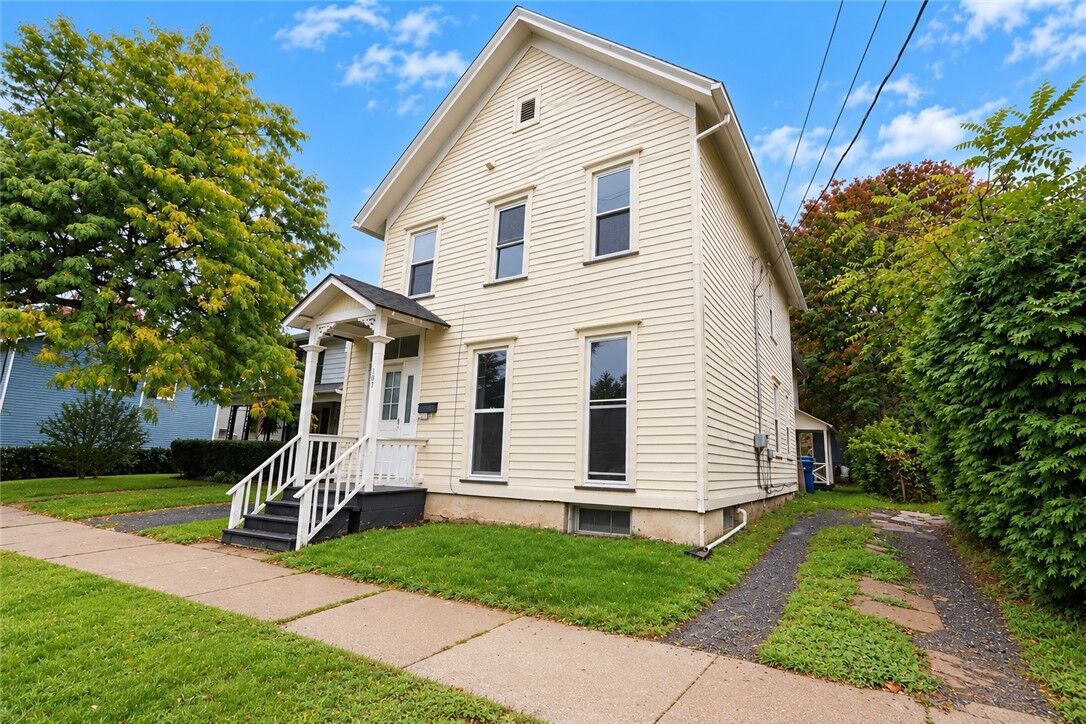 Property Photo:  167 Pulteney Street  NY 14456 