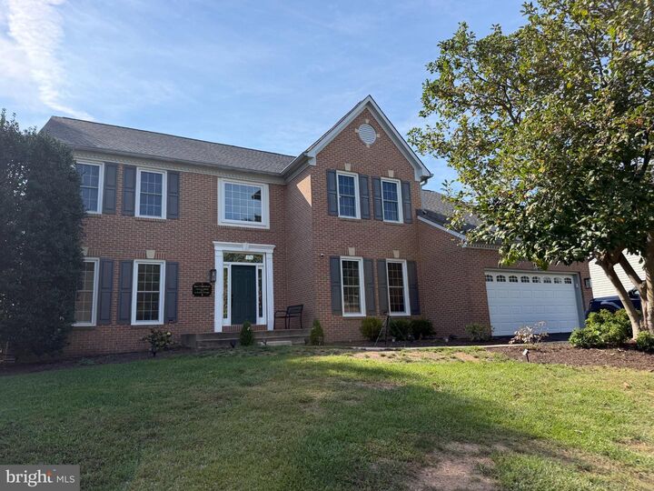 Property Photo: 8312 Ivy Green Road VA 22039