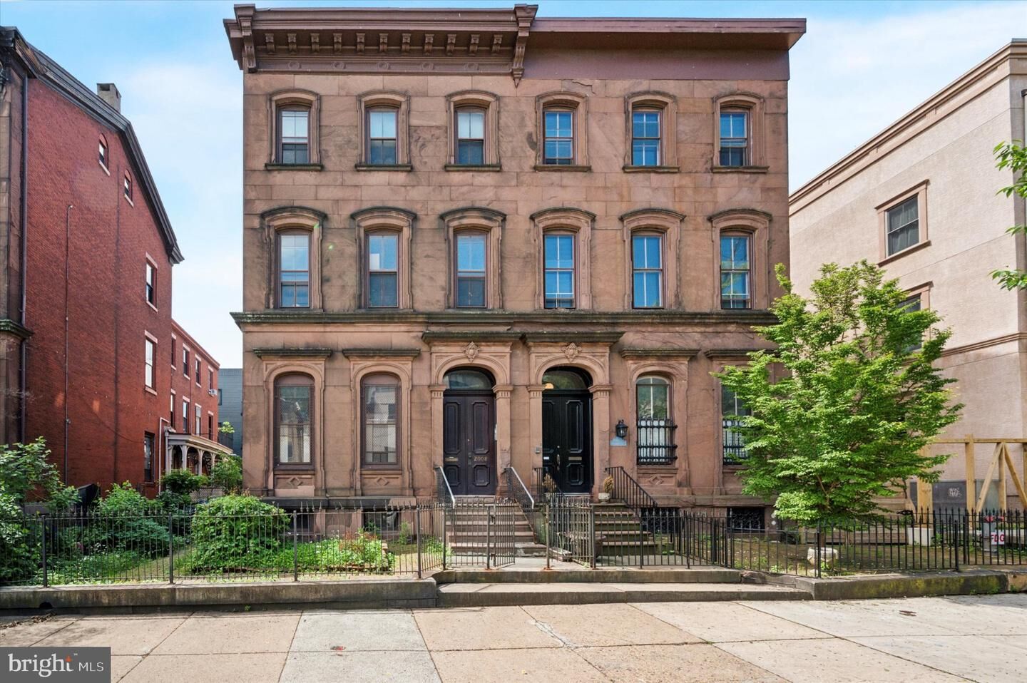 Property Photo:  2008 W Girard Avenue 1F  PA 19130 