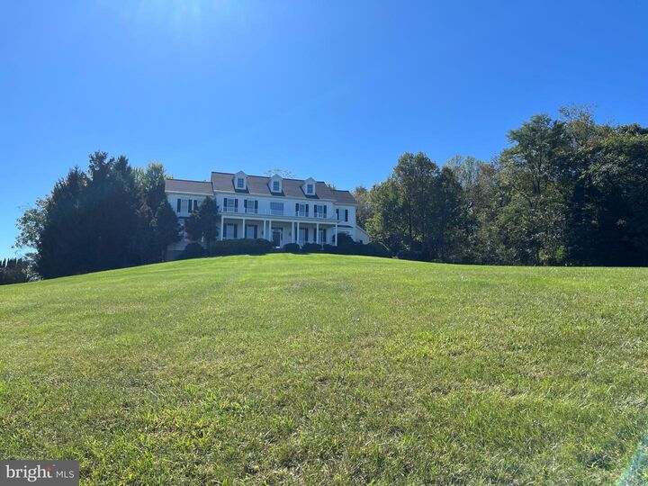 Property Photo:  18077 Clendenning Circle  VA 20141 
