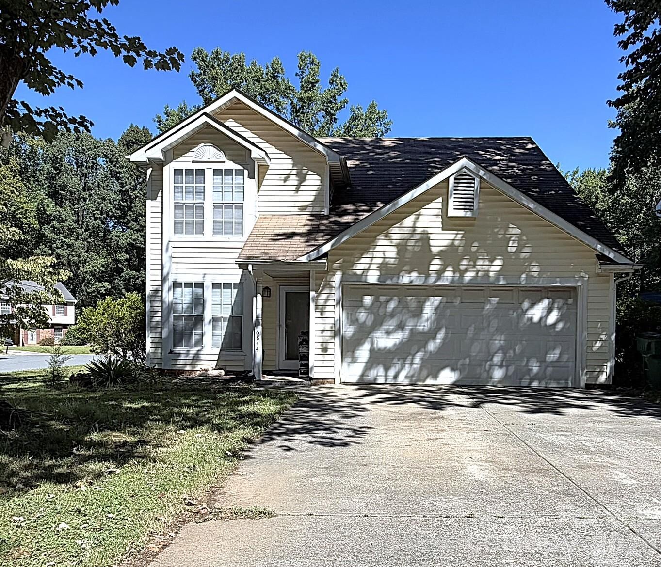 Property Photo: 6844 Shiloh Ridge Lane NC 28212