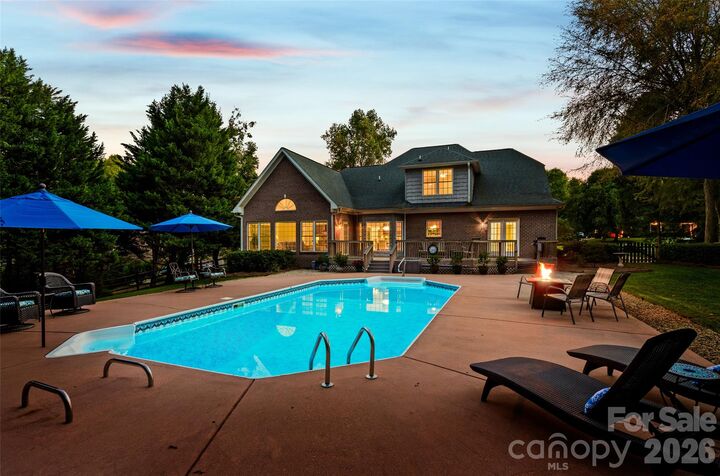 Property Photo: 131 Summerfield Court SC 29710