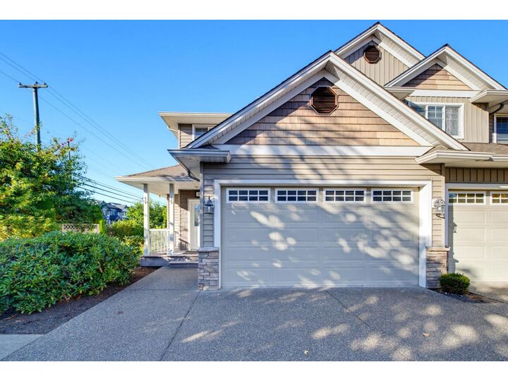 Property Photo:  32849 Egglestone Avenue 15  BC V2V 7S1 