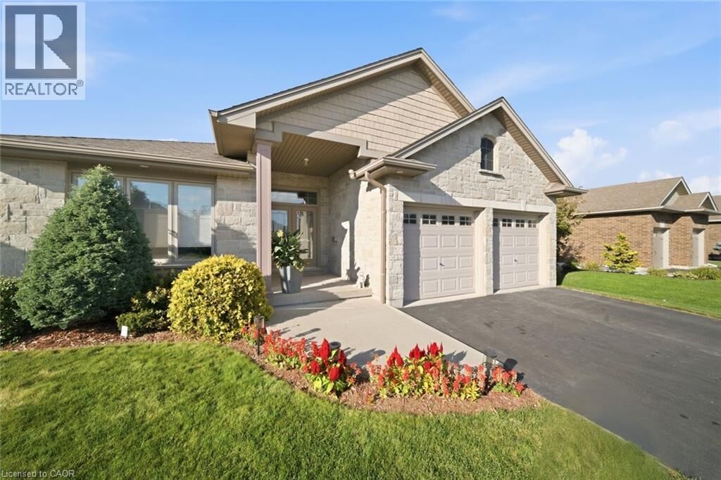 Property Photo:  95 Driftwood Drive  ON N3Y 0A3 