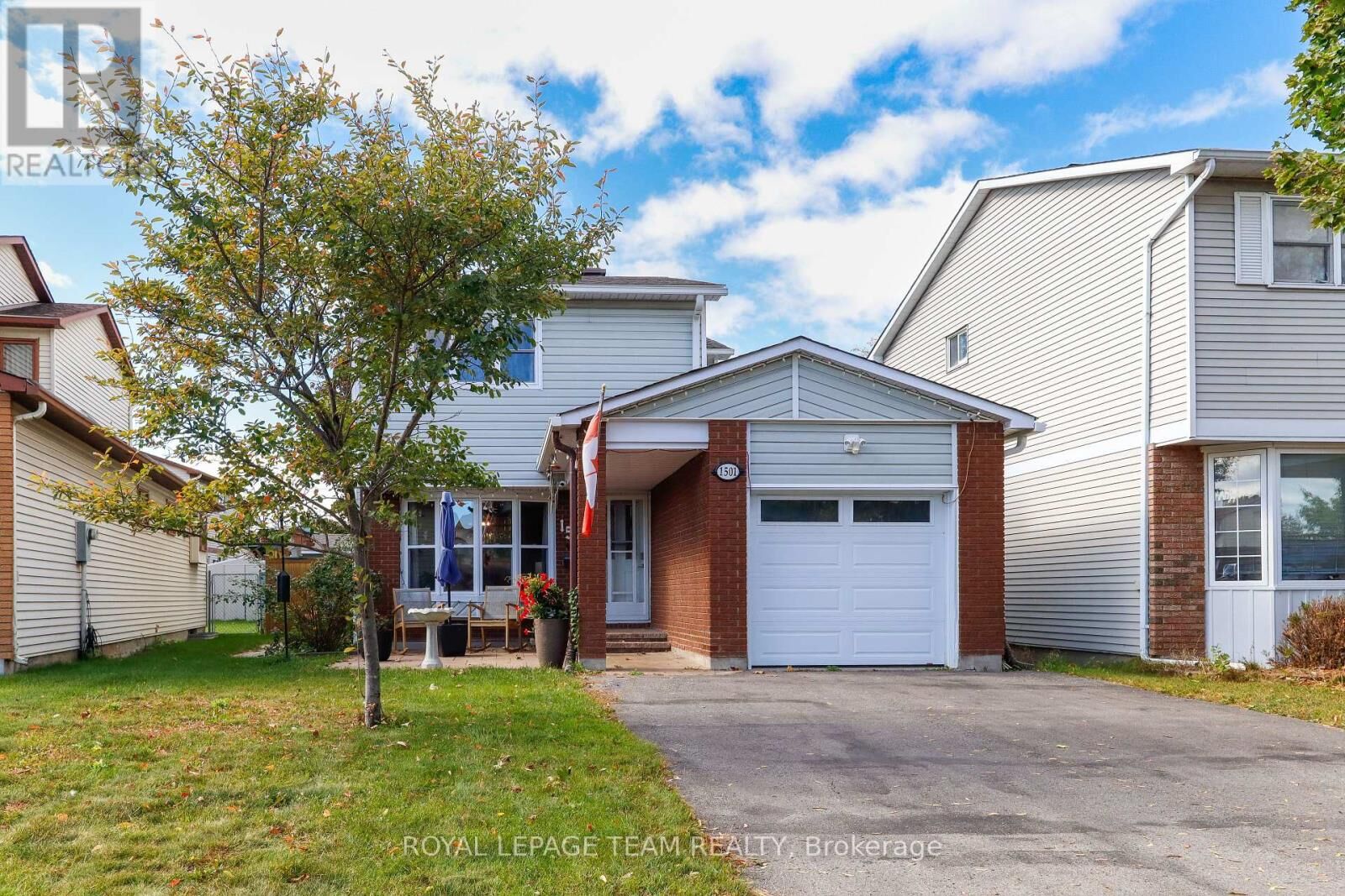 Property Photo:  1501 Meadowbrook Road  ON K1B 5J9 
