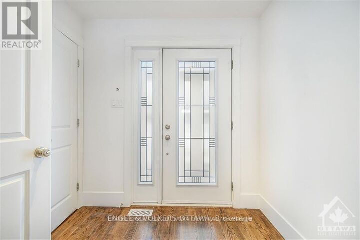Property Photo:  105 Montauk Pvt  ON K2C 2B4 