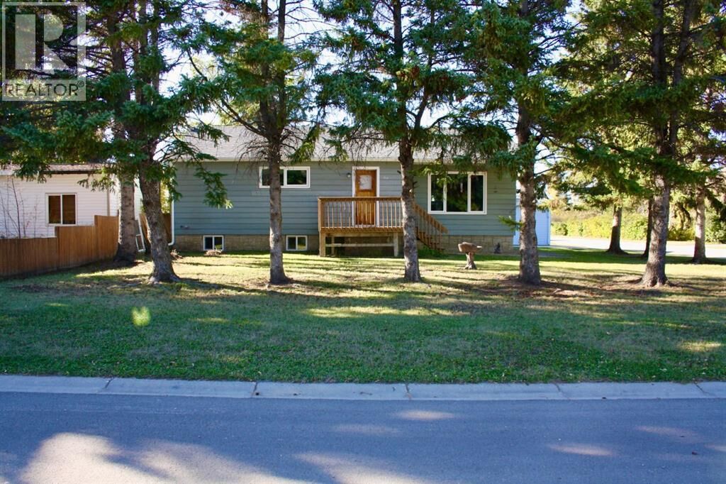 Property Photo:  20 2nd Street East  SK S0M 2C0 