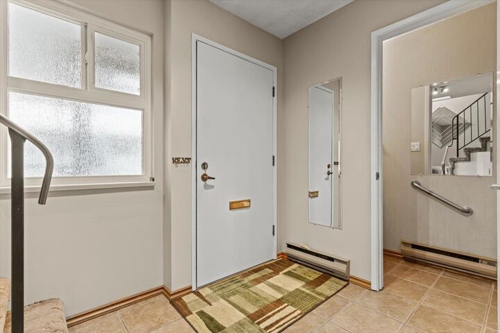 Property Photo:  46085 Gore Avenue 1  BC V2P 1Z5 