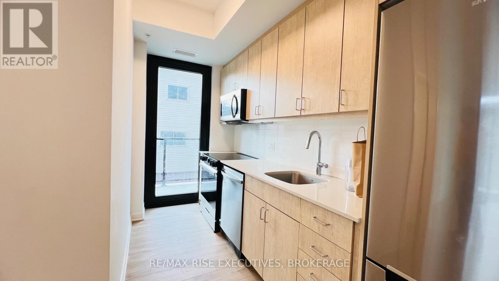 Property Photo:  223 Princess Street 314  ON K7L 1B3 