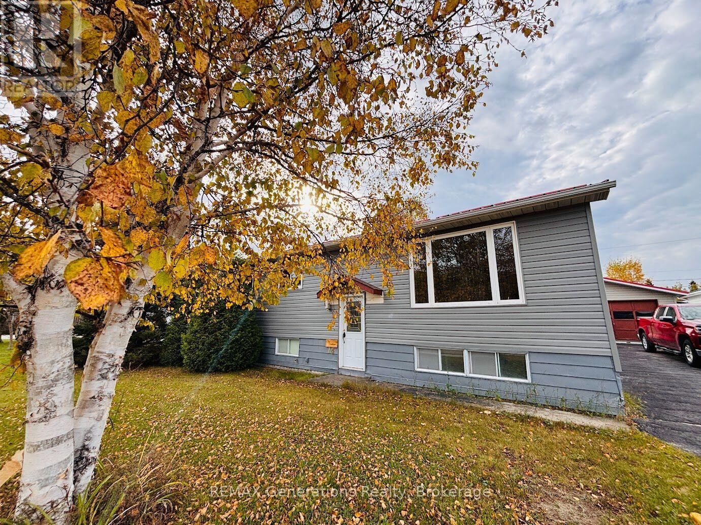 Property Photo:  14 Lloyd Irwin Street  ON P0T 2E0 