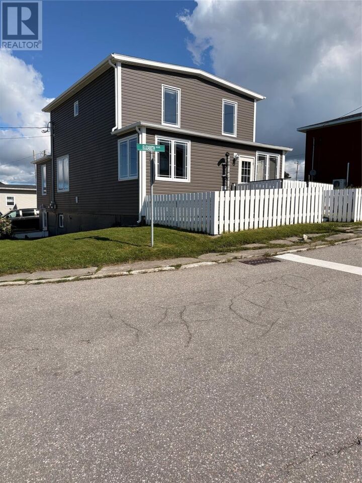 Property Photo:  1 Elizabeth Avenue  NL A0M 1C0 