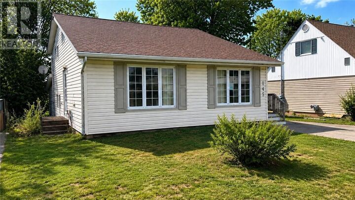 Property Photo:  145 Axmith Avenue  ON P5A 1B9 