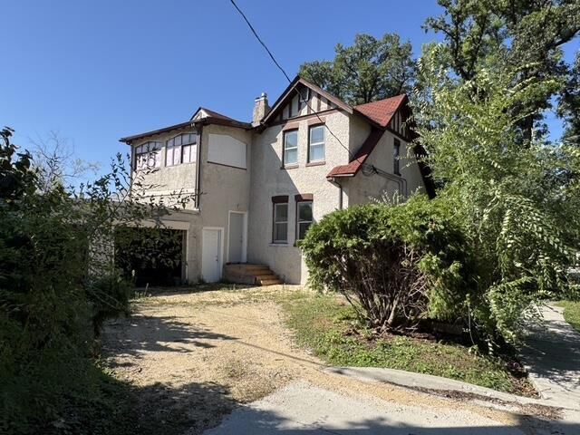 Property Photo:  633 St Mary Road  MB R2M 3M2 