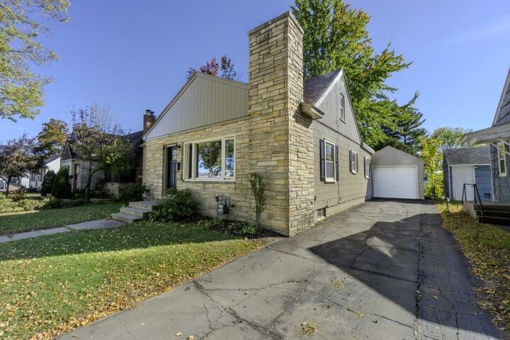 Property Photo:  115 Ethel Street  WI 54403 