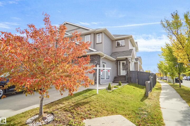 Property Photo:  3863 170 Avenue NW  AB T5Y 3S2 