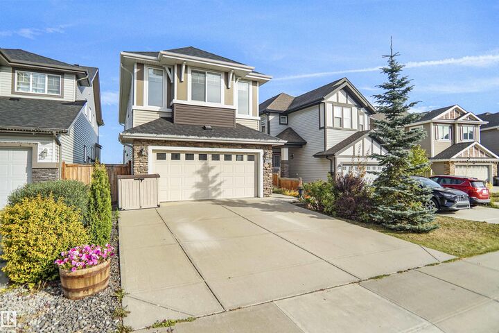 Photo de la propriété:  5614 Allbright Bay SW  AB T6W 3H6 