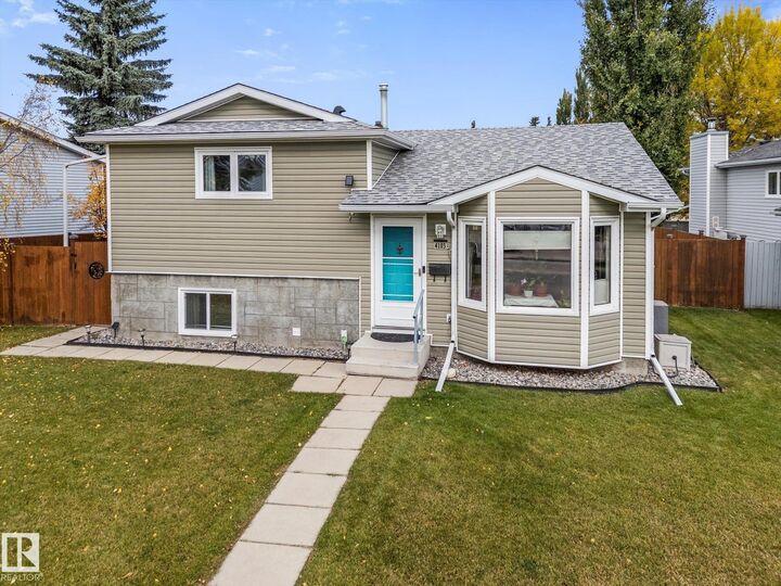 Property Photo:  4103 44 Avenue  AB T7Z 1K3 