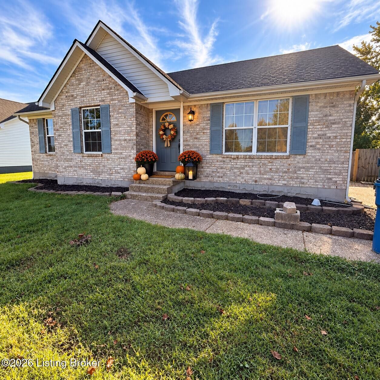 Property Photo:  137 Stellar Dr  KY 40165 