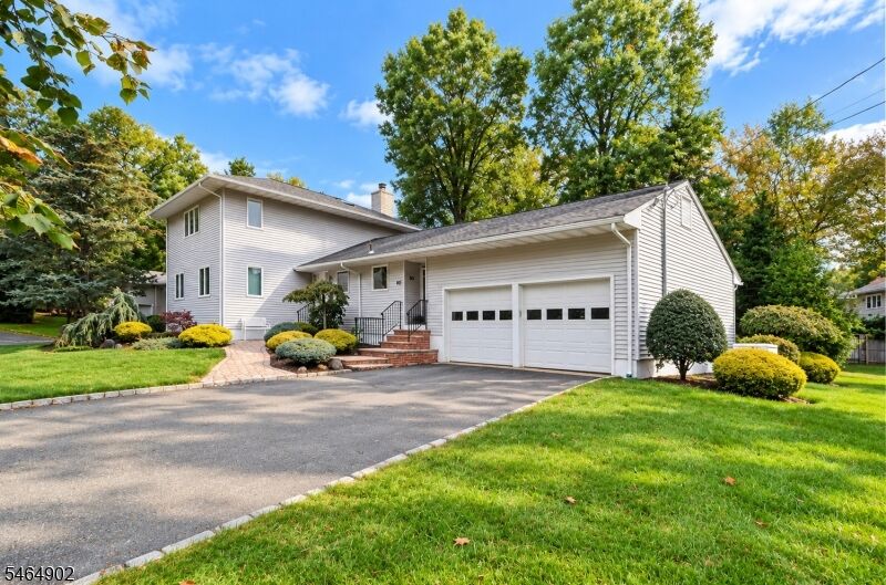 Property Photo: 40 Shadowlawn Dr NJ 07039