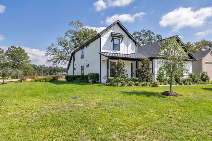 Property Photo: 734 Satterwhite Farms Lane TX 77354