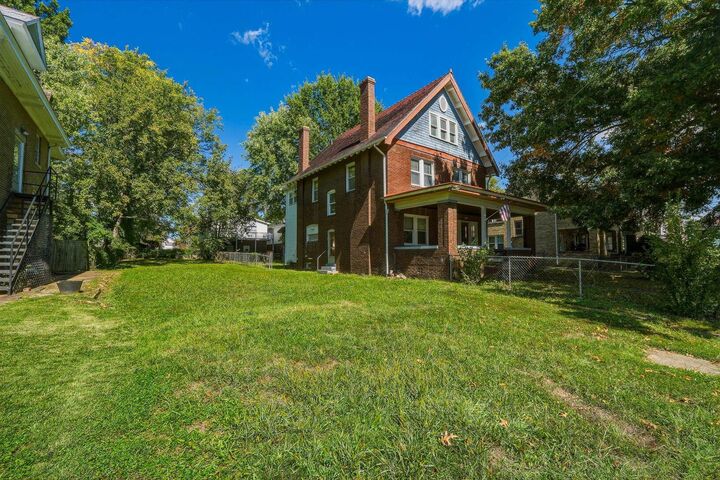 Property Photo:  1318 10th Ave.  WV 25701 