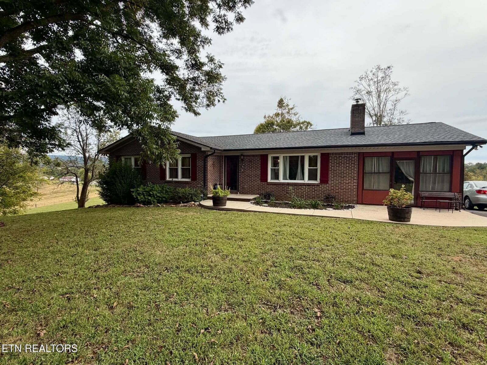 Property Photo:  2799 Doran Rd  TN 38583 
