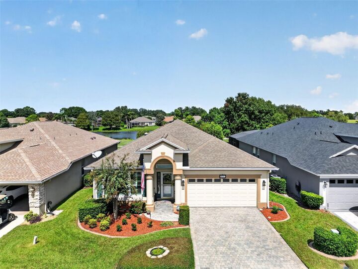 Property Photo:  8021 Saint James Way  FL 32757 