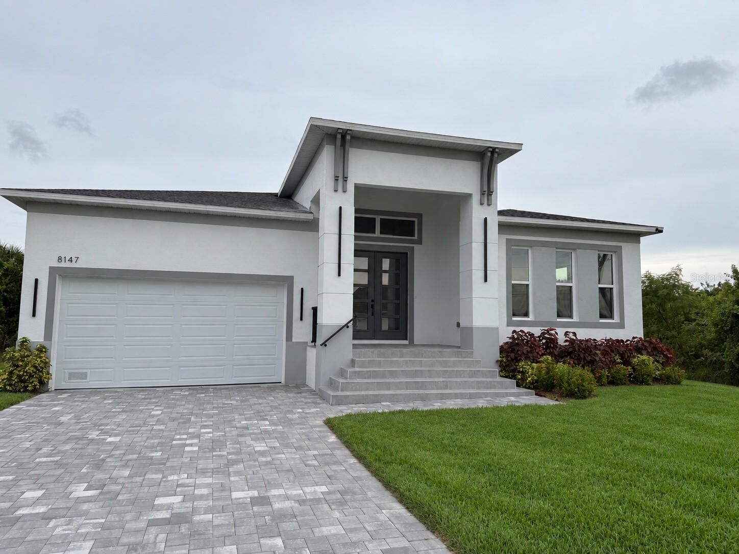 Property Photo: 8147 Tracy Circle FL 33981
