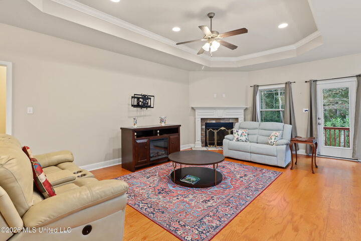 Property Photo:  522 Dynsmore Place  MS 39560 