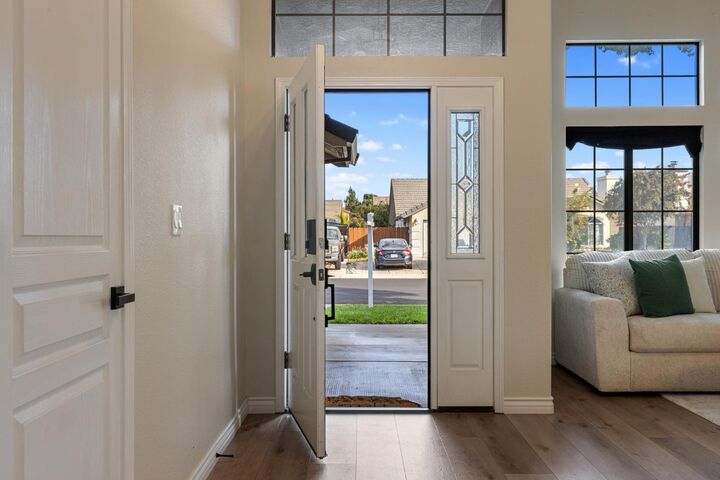 Property Photo: 1786 Brookside Drive CA 95336
