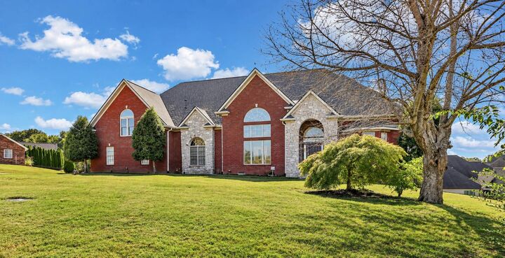 Property Photo: 3004 Edgemont Dr TN 37043
