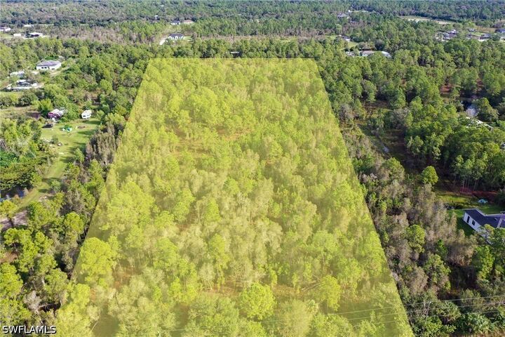 Property Photo:  3285 66th Avenue NE  FL 34120 