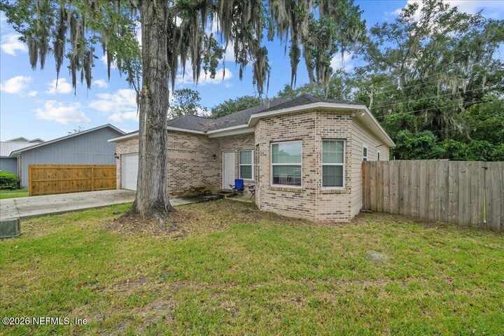Property Photo:  6107 W 1st Manor  FL 32177 