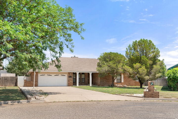 Property Photo: 3720 Ben Crenshaw Ct NM 88101