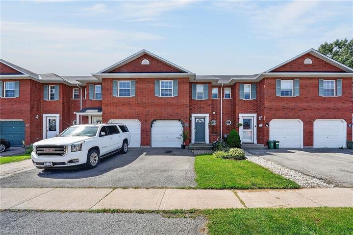 Property Photo:  47 Swayze Court  ON L0R 2A0 