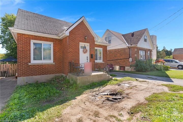 Property Photo:  259 West Street  ON N3R 3V4 