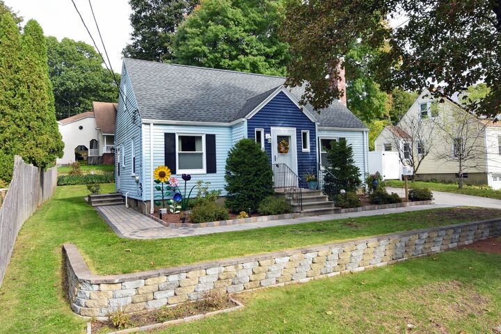 Property Photo:  35 Calumet Ave  MA 01605 