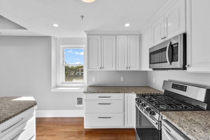 Property Photo:  55 Sunnyside 3  MA 02136 