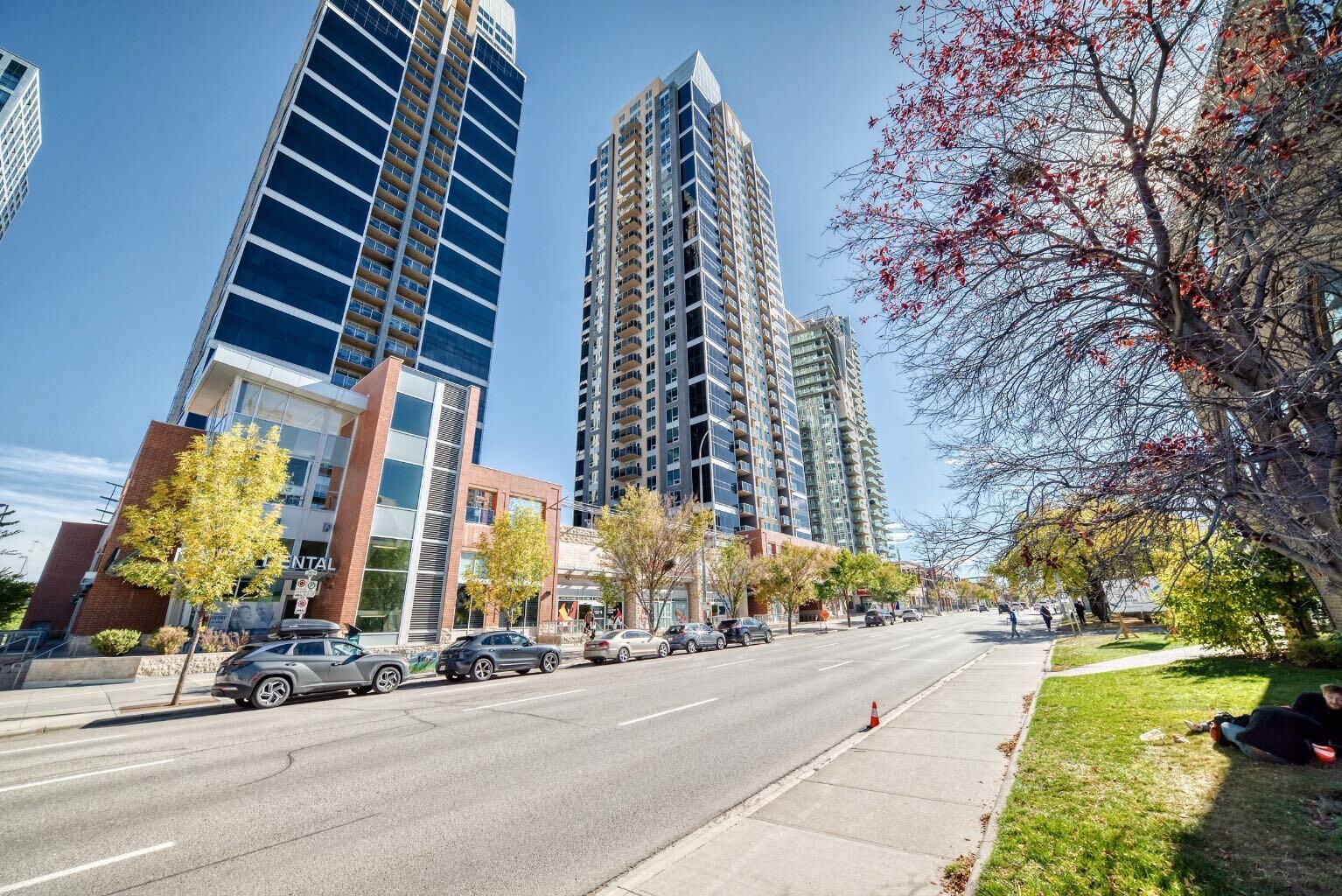 Property Photo:  1320 1 Street SE 401  AB T2G 0G8 