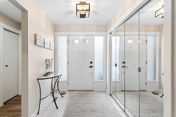 Property Photo:  185 Woodridge Drive SW 29  AB T2W 3X7 